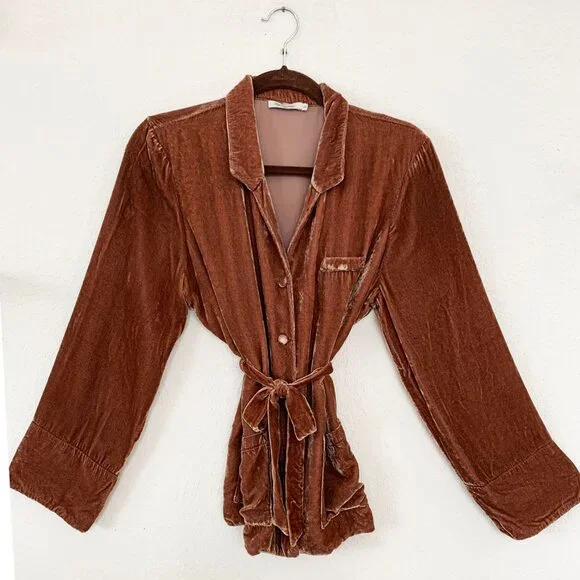 Mes Demoiselle GIACOMO Powder Velvet Shirt - Picture 4 of 10